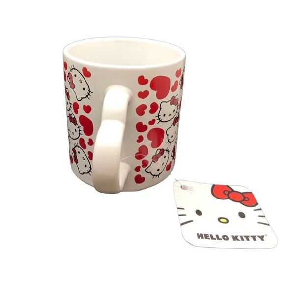 Hello Kitty NWT Heart Handle Mug Coffee Tea Cup For Valentines - Picture 4 of 16